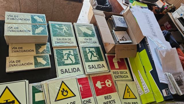 Prevención y emergencias - Señalética de construcción